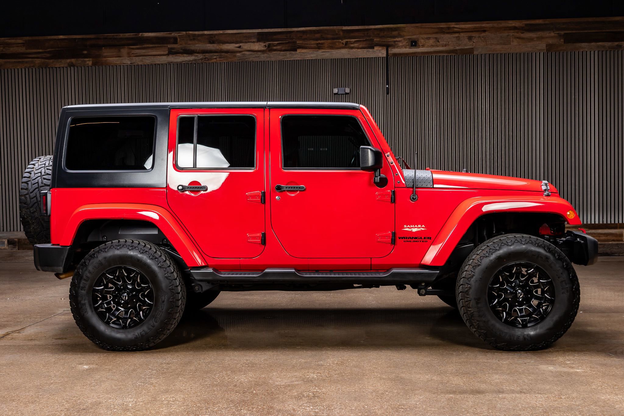 Used 2015 Jeep Wrangler Unlimited Sahara w/ Katzkin Premium Leather Group image 10