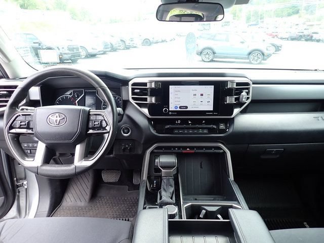Used 2022 Toyota Tundra SR5 AWD/4WD image 13