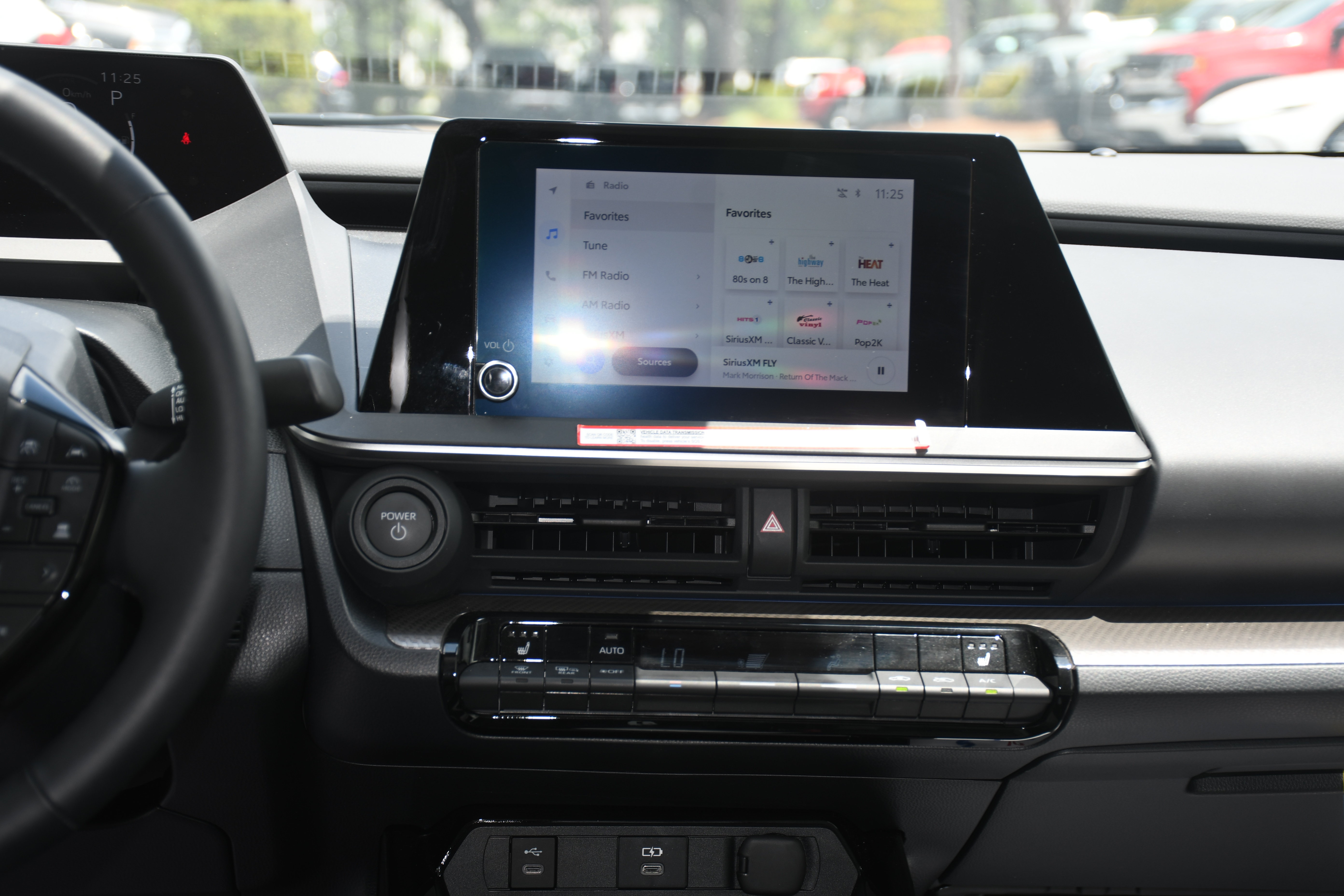Used 2025 Toyota Prius XLE FWD image 16