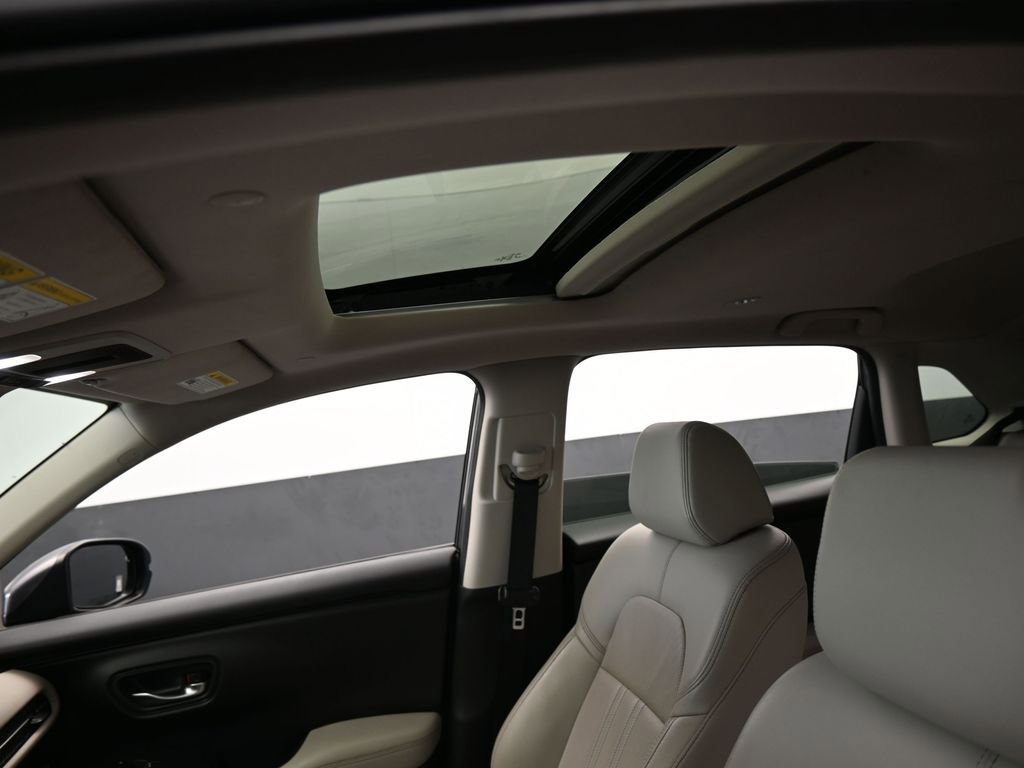 Used 2023 Honda HR-V EX-L image 11