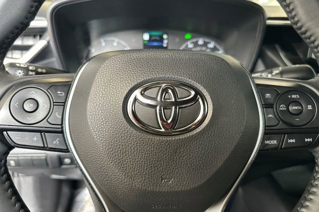 Certified 2025 Toyota Corolla SE FWD image 28