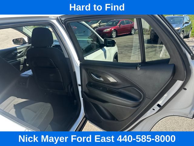 Used 2024 GMC Terrain SLE AWD/4WD image 14