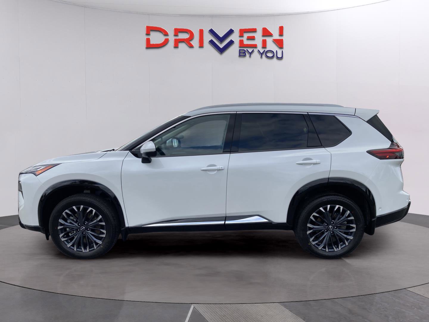 New 2026 Nissan Rogue Platinum w/ Tech Package image 2