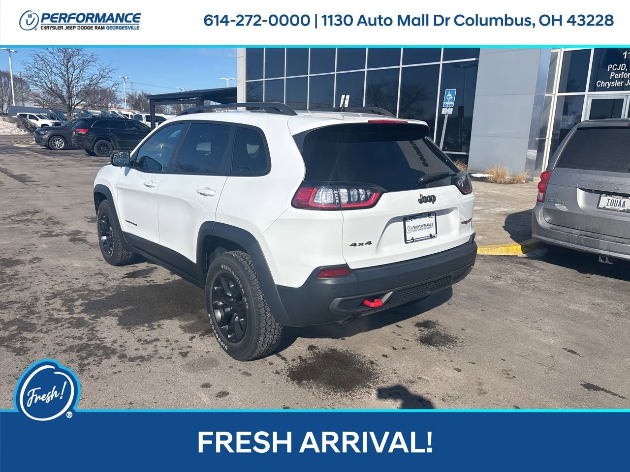 Used 2019 Jeep Cherokee Trailhawk w/ Cold Weather Group image 6