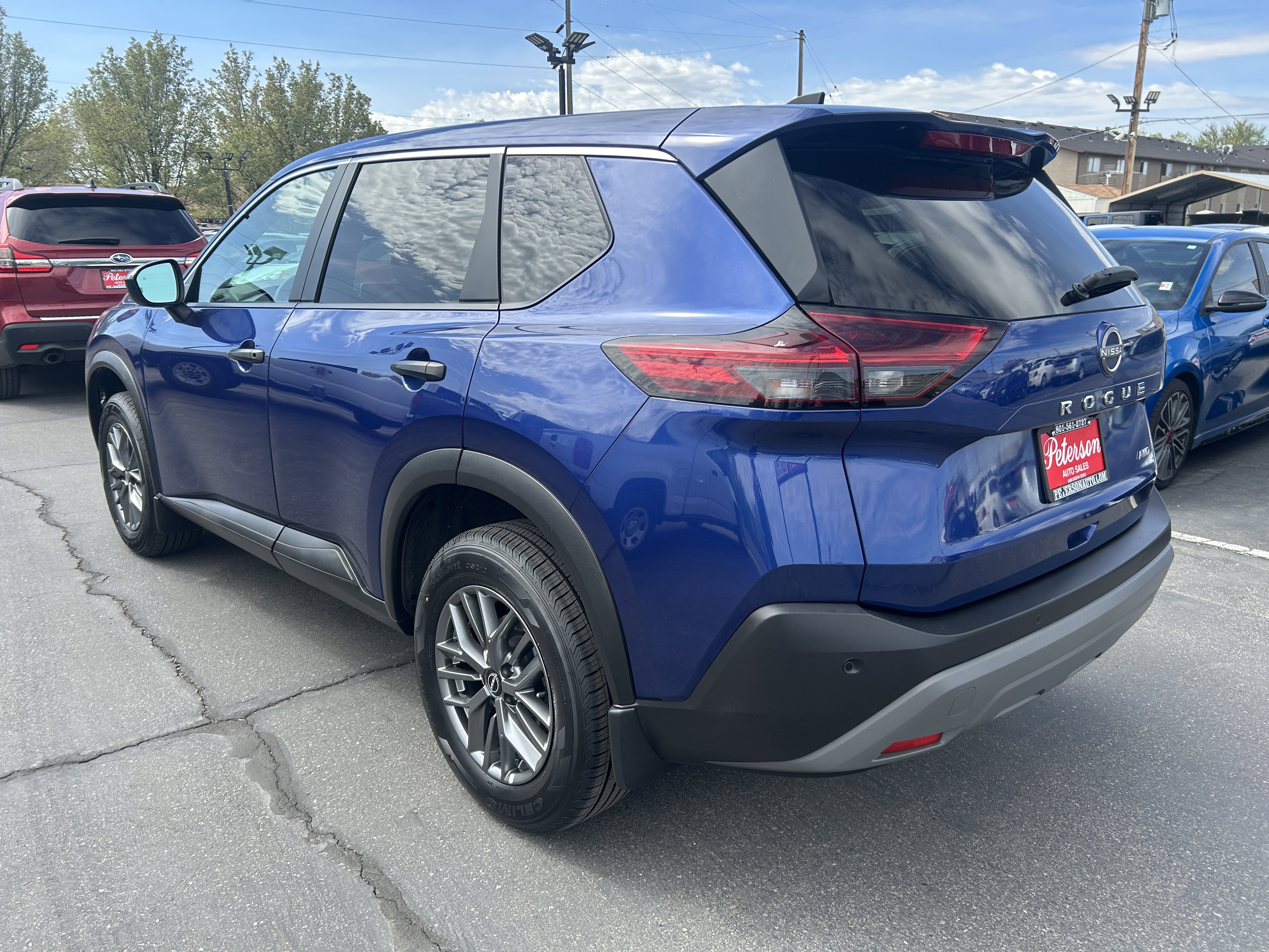 Used 2022 Nissan Rogue S image 7