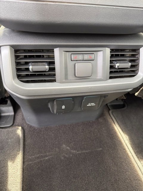 Used 2022 Ford F150 Lariat w/ Equipment Group 502A High image 17