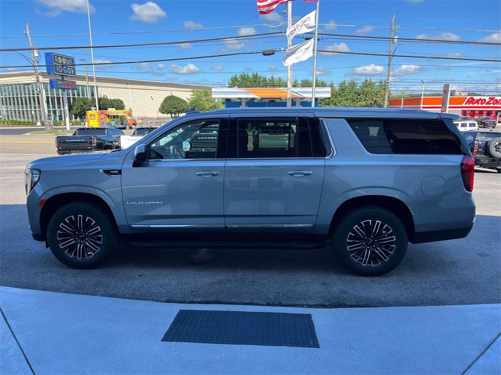 Used 2024 GMC Yukon XL SLT image 6