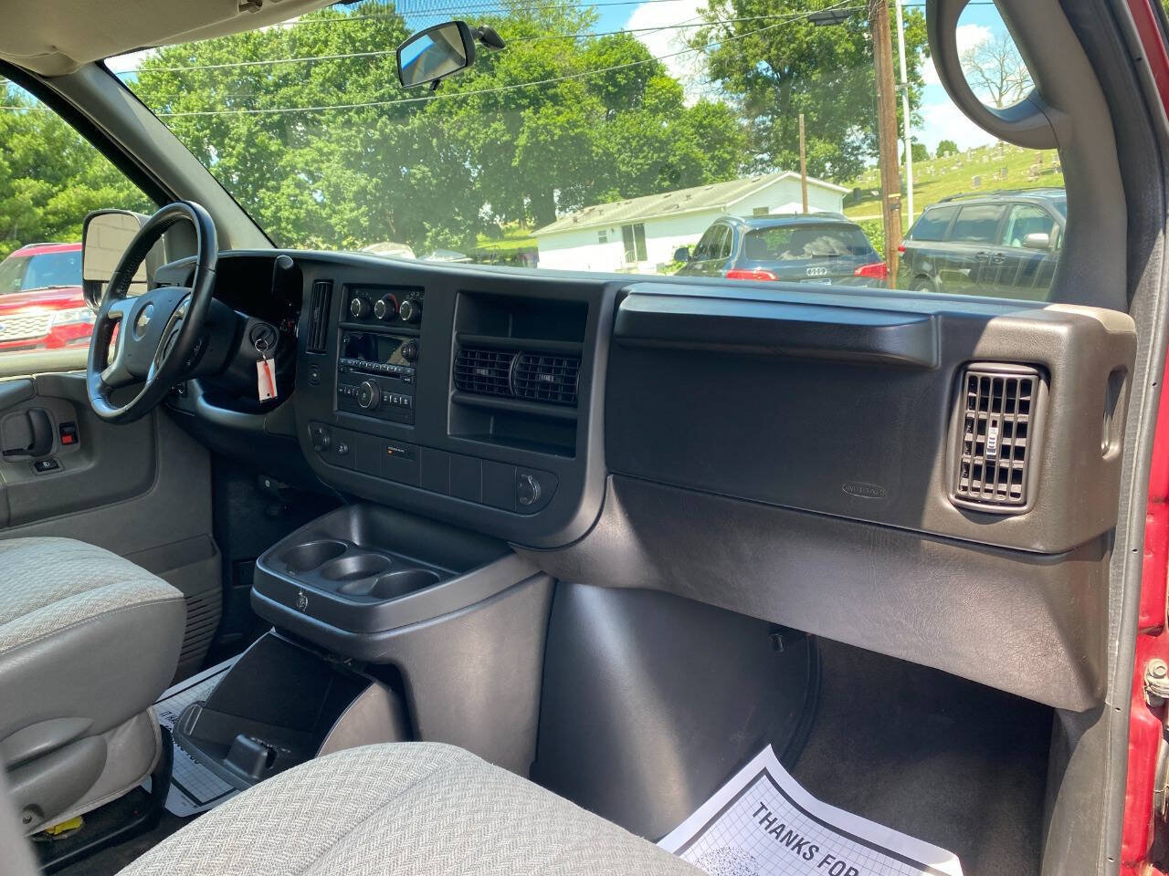 Used 2008 Chevrolet Express 1500 Passenger w/ LT Preferred Equipment Group RWD image 22