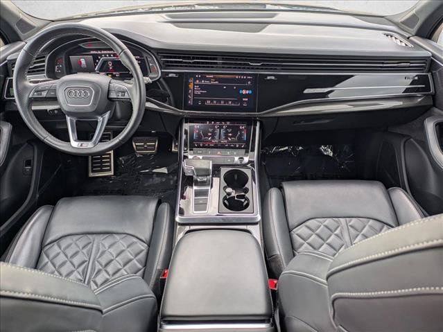 Used 2021 Audi SQ7 Premium Plus w/ Executive Package image 19