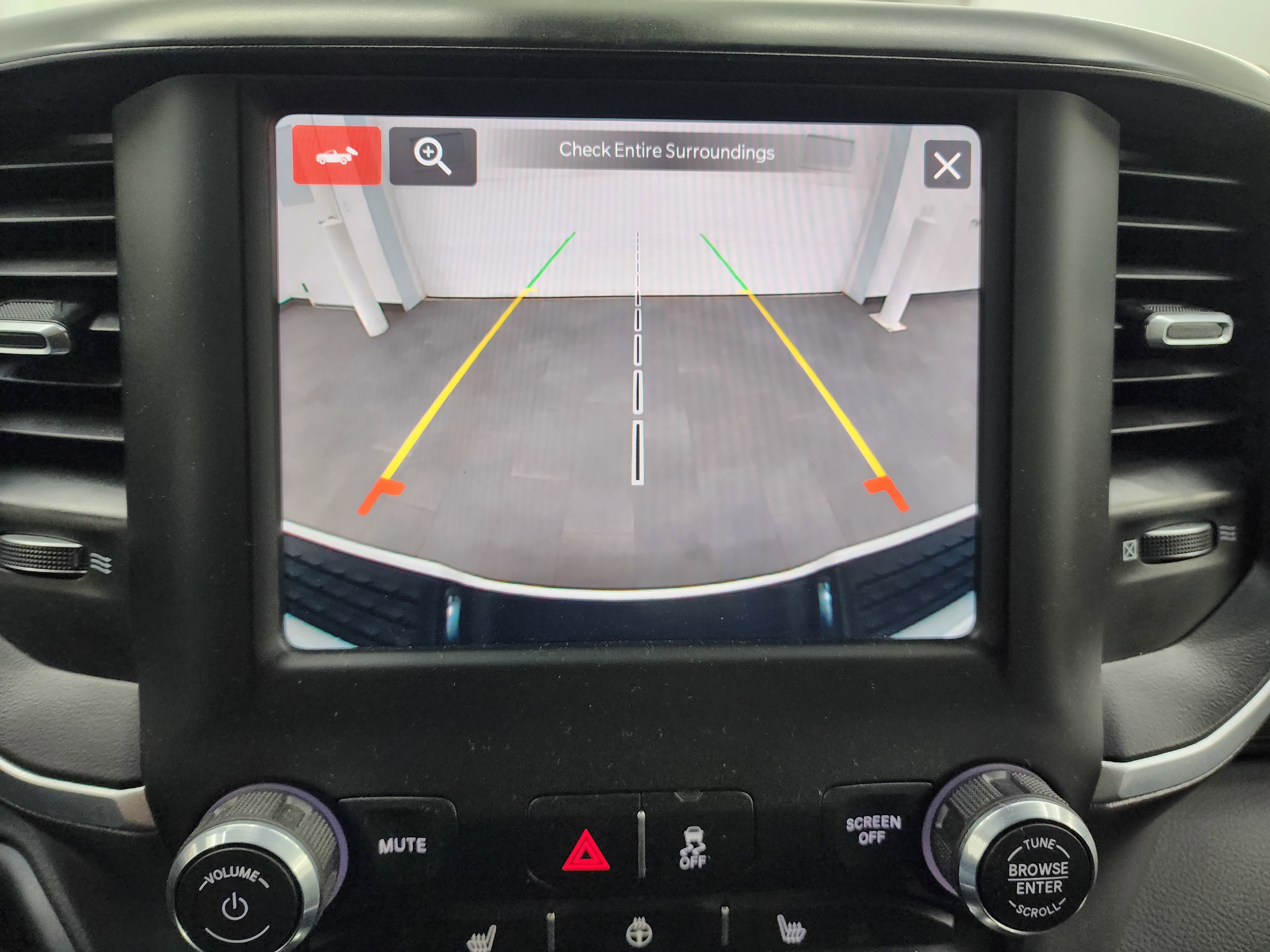 Used 2023 RAM 2500 Big Horn w/ Level 1 Equipment Group image 14