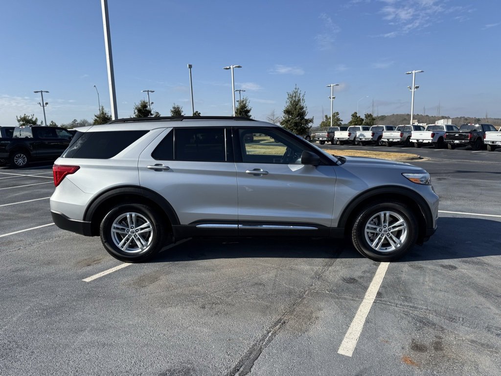 Certified 2020 Ford Explorer XLT image 9
