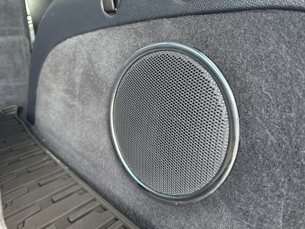 Used 2019 Jeep Grand Cherokee Summit AWD/4WD image 12