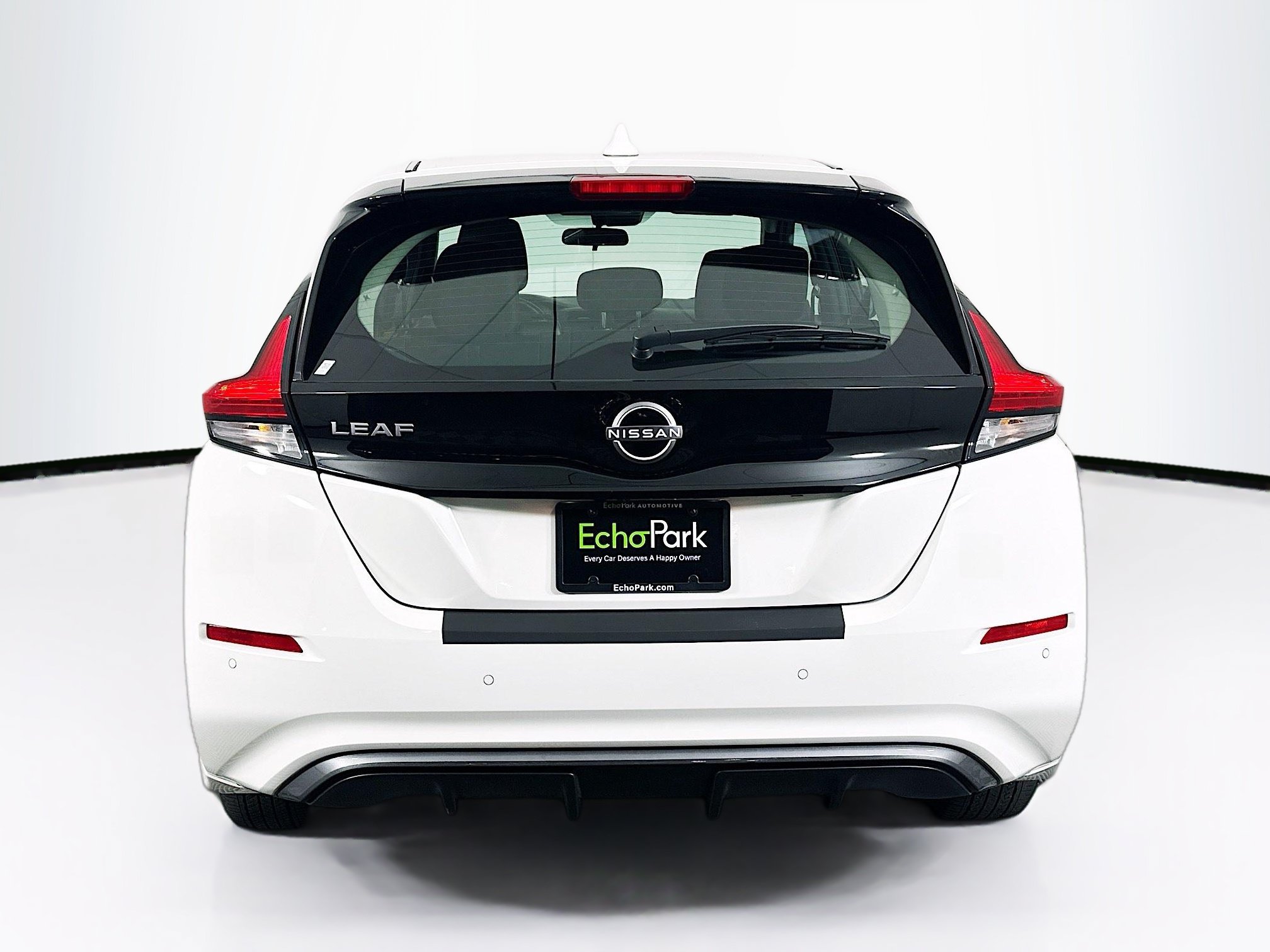 Used 2025 Nissan Leaf S FWD image 7