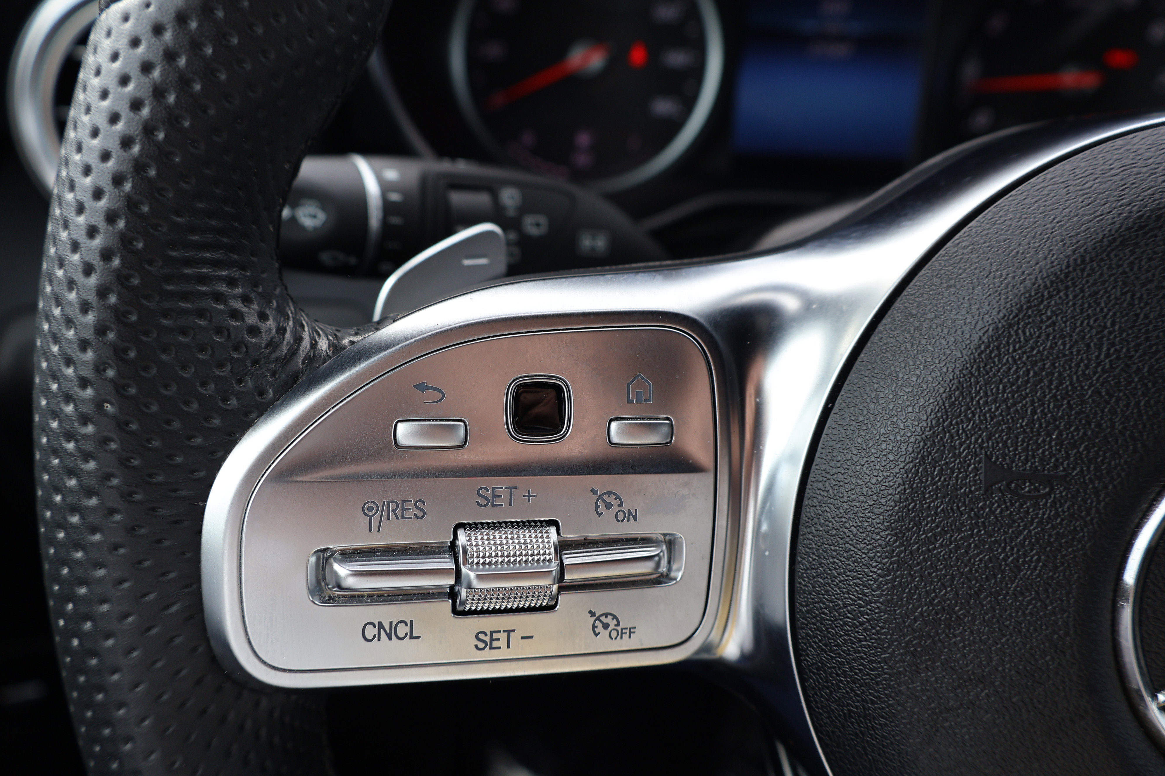 Certified 2022 Mercedes-Benz GLC 300 image 31