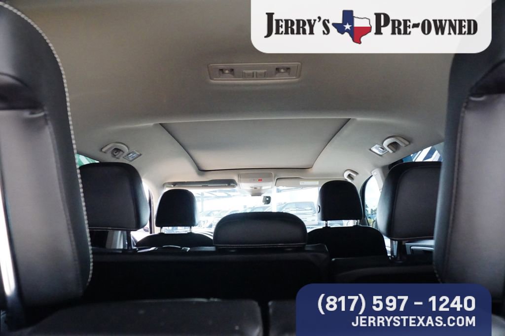 Used 2023 Volkswagen Atlas SEL AWD/4WD image 25