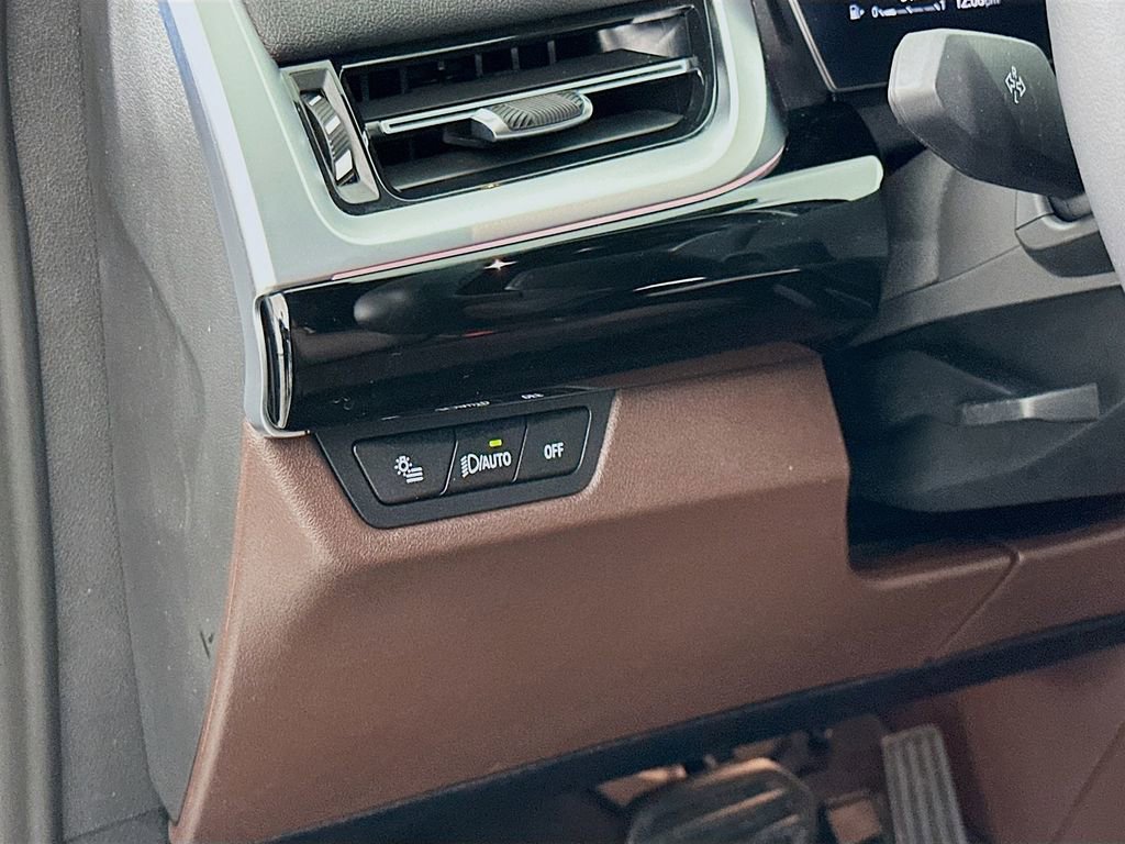 Certified 2023 BMW X1 xDrive28i w/ Premium Package image 10