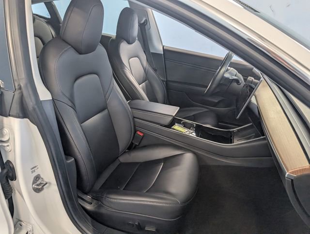 Used 2018 Tesla Model 3 Long Range image 14