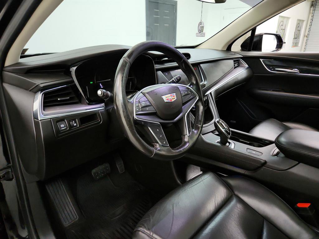 Used 2019 Cadillac XT5 Luxury FWD image 13