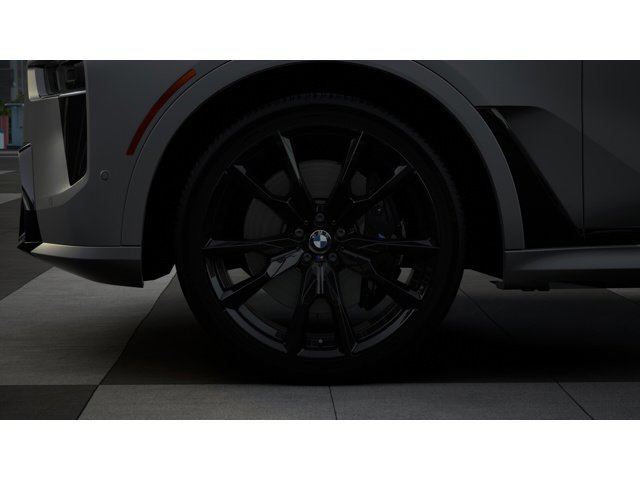 New 2026 BMW X7 M60i image 7