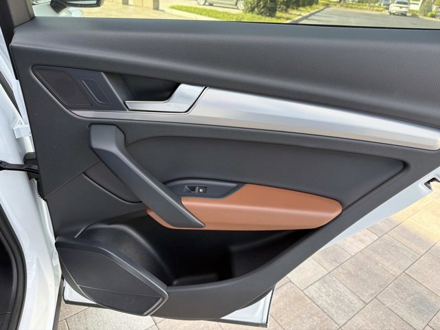 Used 2025 Audi Q5 2.0T Premium image 24