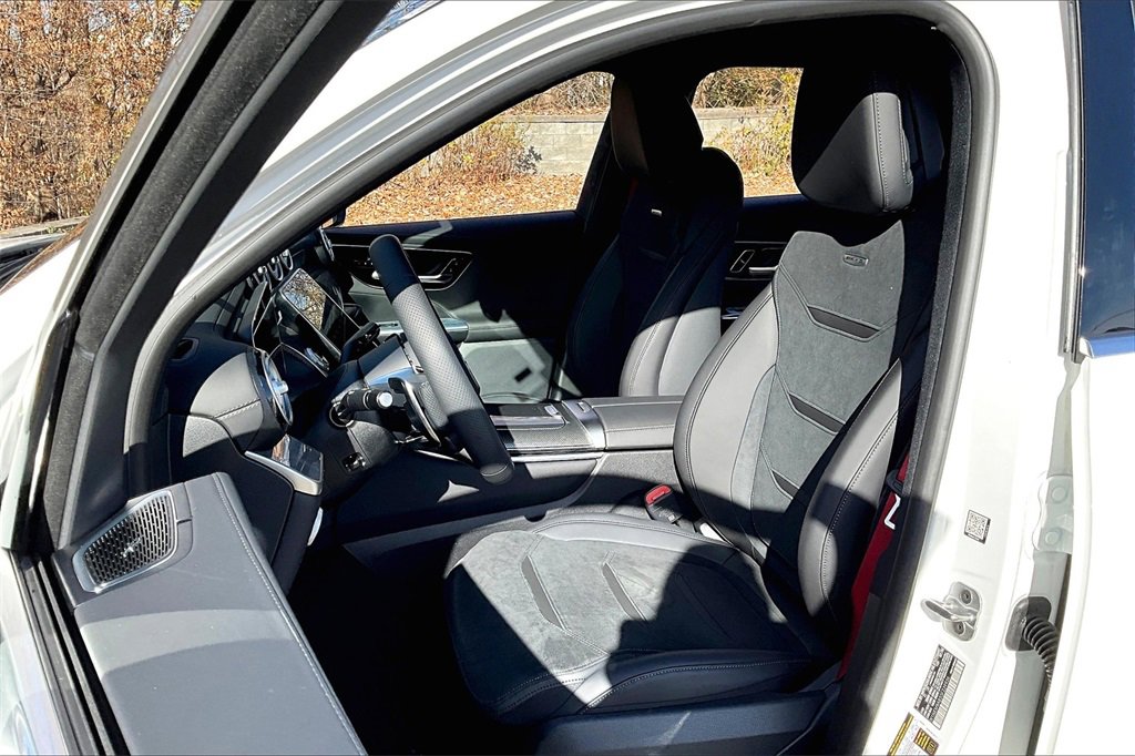 New 2025 Mercedes-Benz GLC 63 AMG S image 9