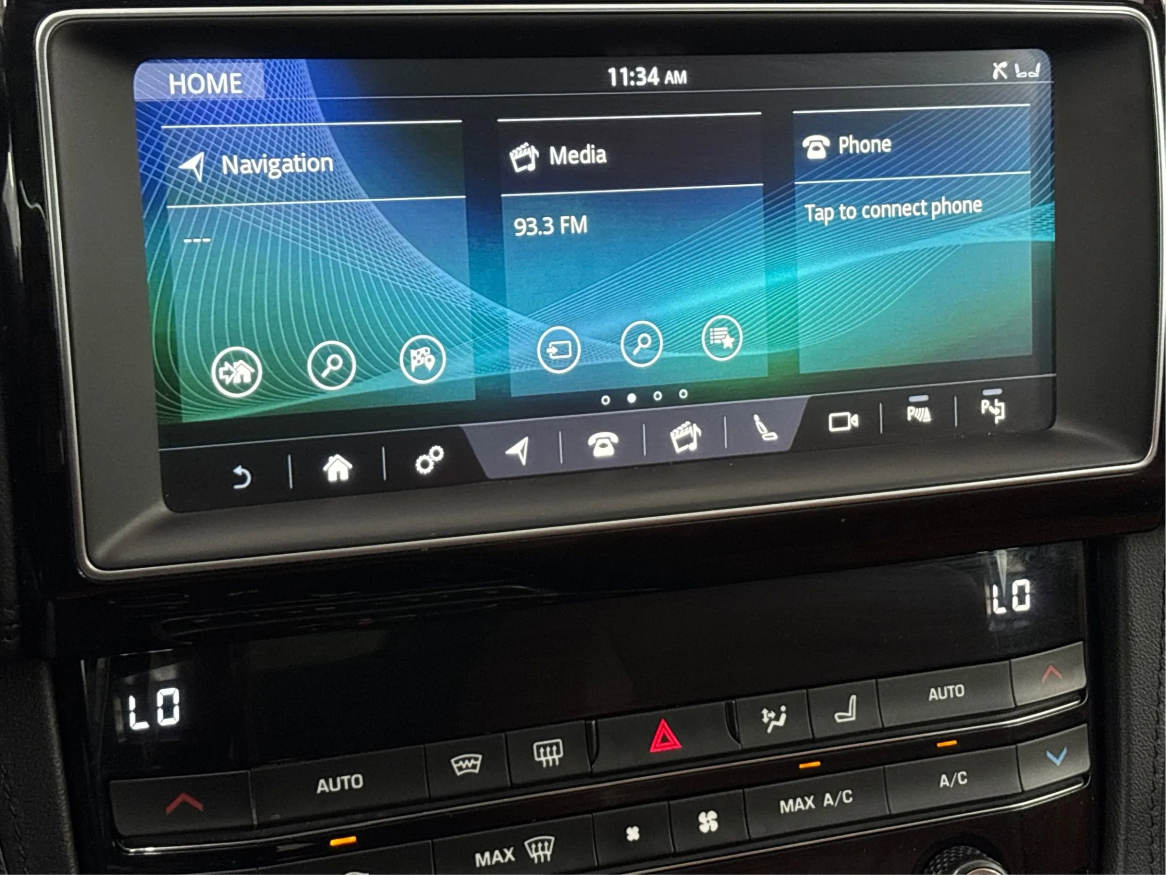 Used 2019 Jaguar F-PACE Portfolio image 40