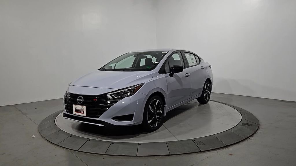 New 2025 Nissan Versa SR w/ Trunk Package