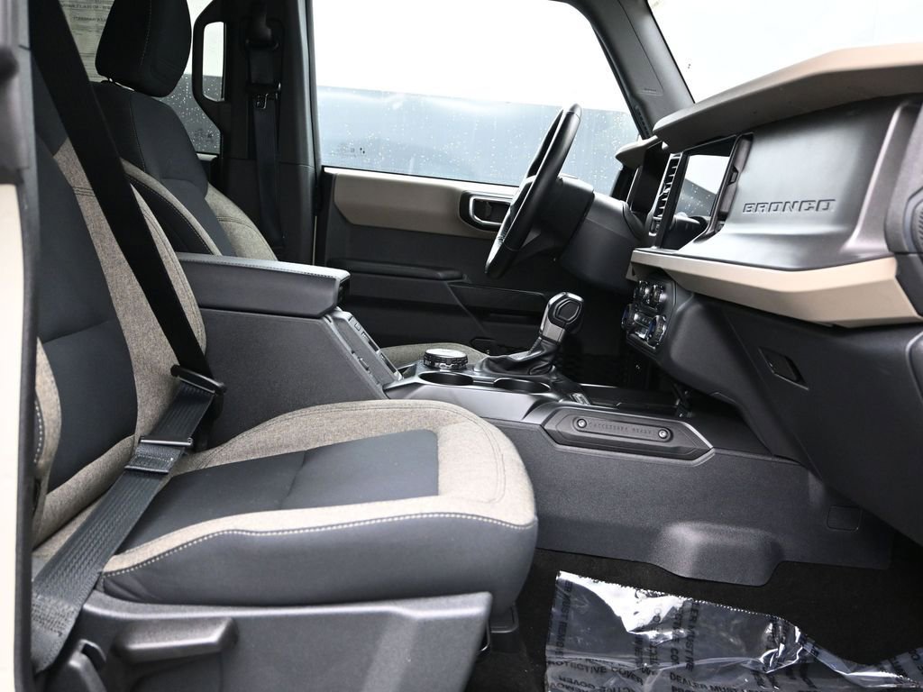 Used 2025 Ford Bronco Big Bend image 11