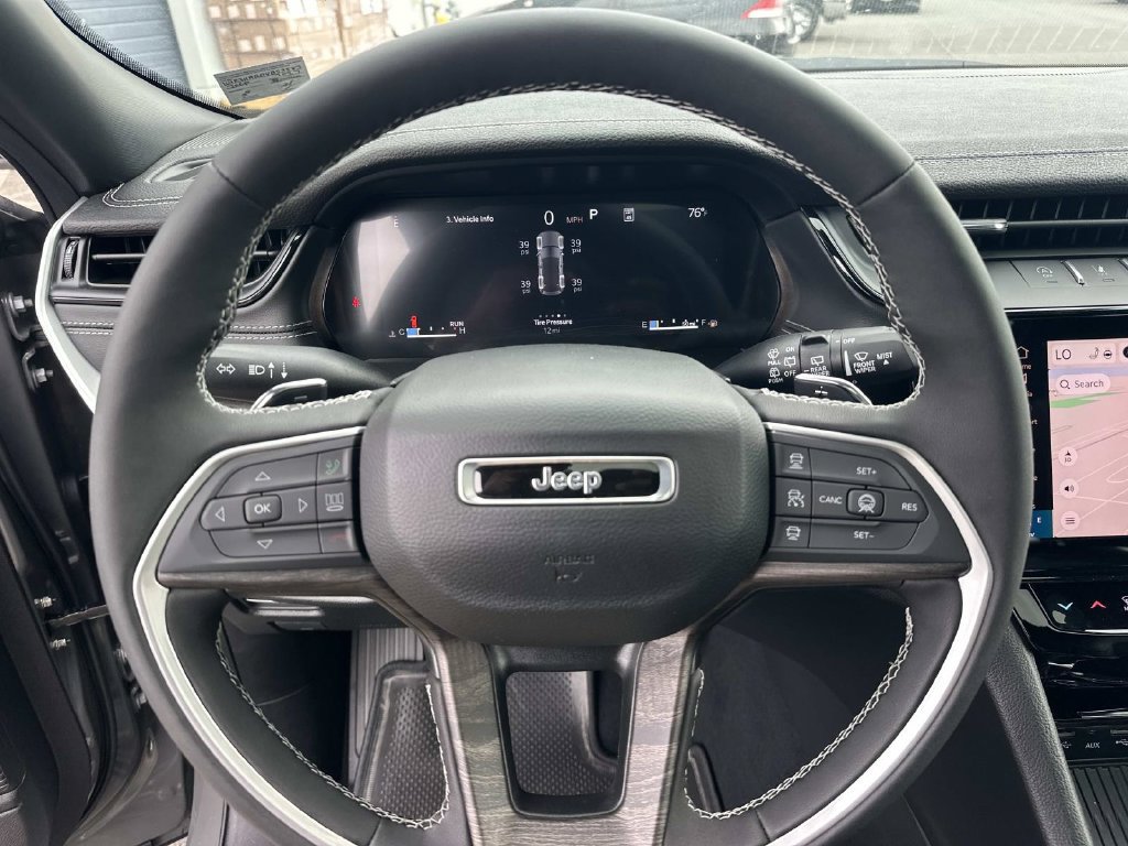 New 2027 Jeep Grand Cherokee Altitude AWD/4WD image 27