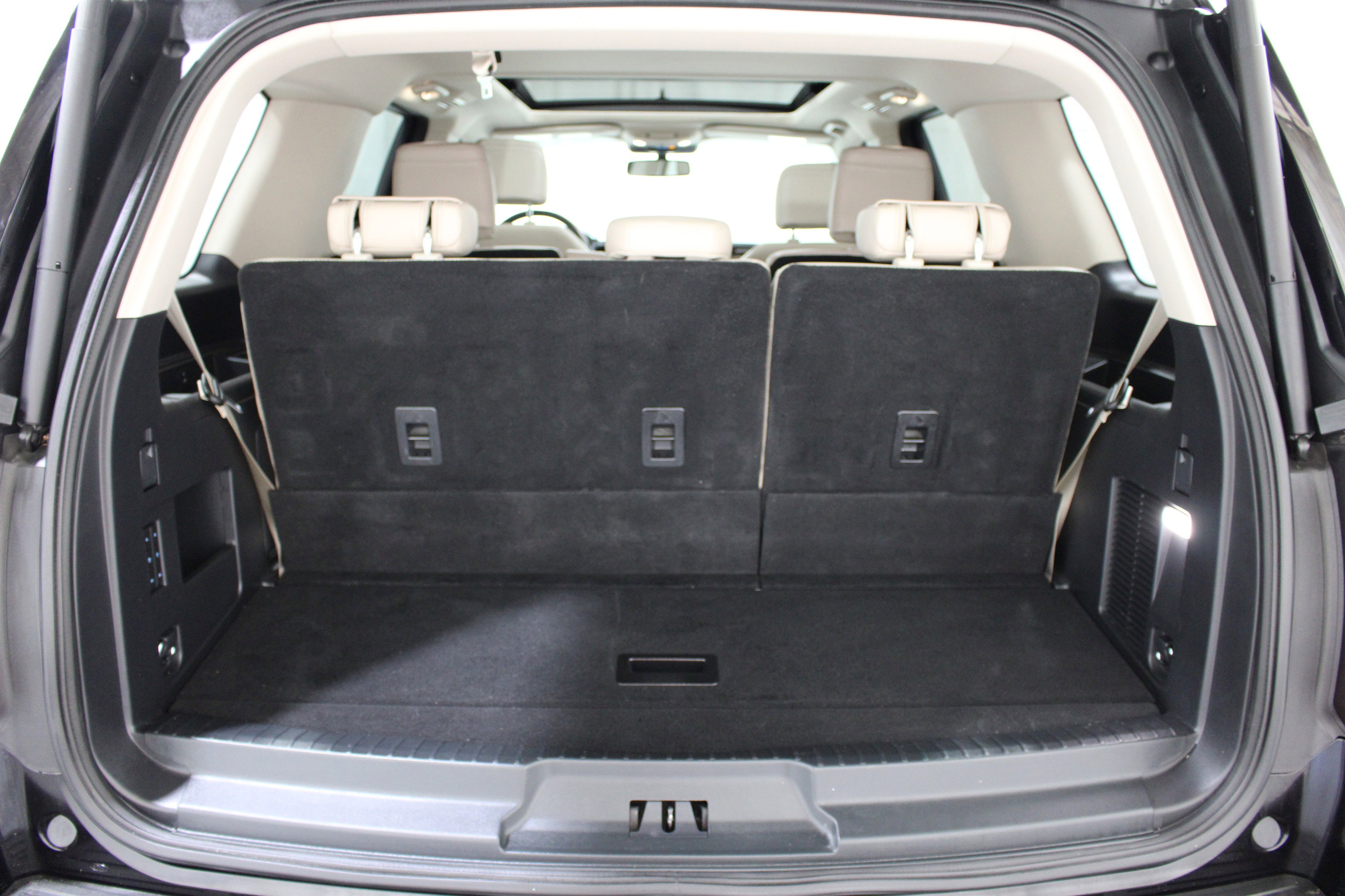 Used 2024 Ford Expedition Limited image 26