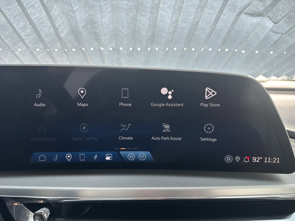 Used 2023 Cadillac Lyriq 2WD image 31