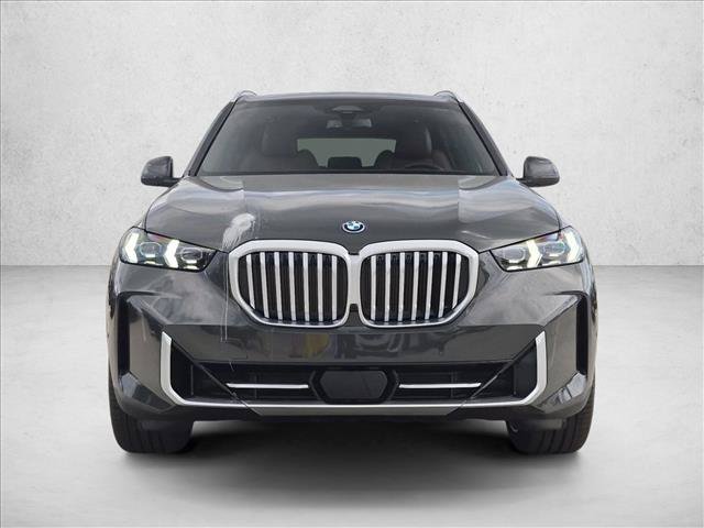 New 2026 BMW X5 xDrive50e w/ Premium Package AWD/4WD image 6