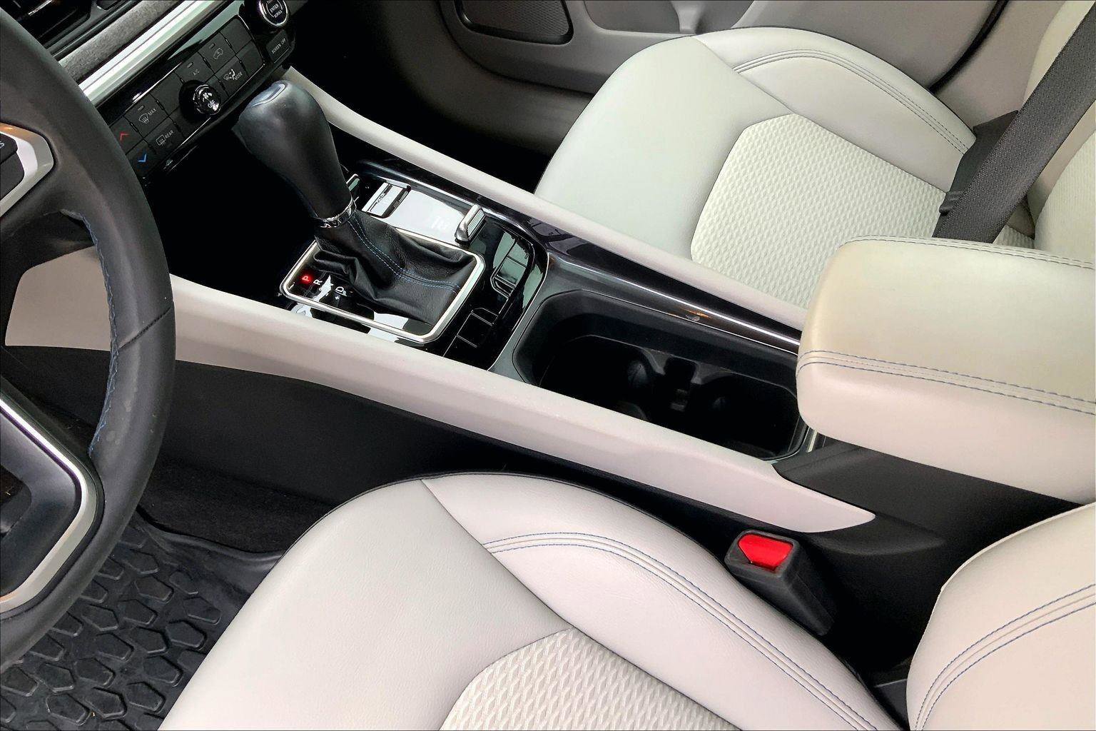 Used 2022 Jeep Compass Latitude image 16