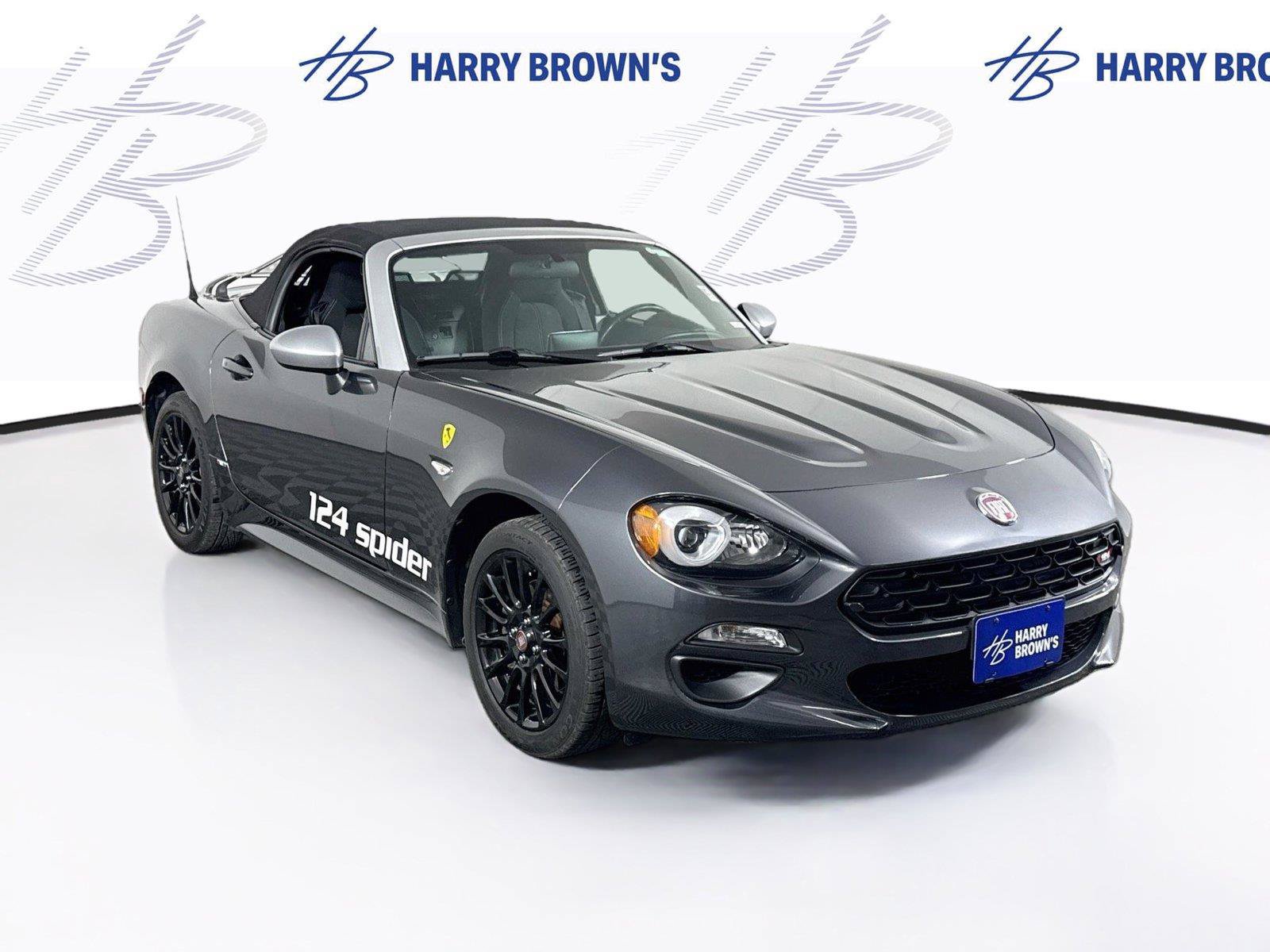 Used 2017 FIAT 124 Spider Classica RWD image 22