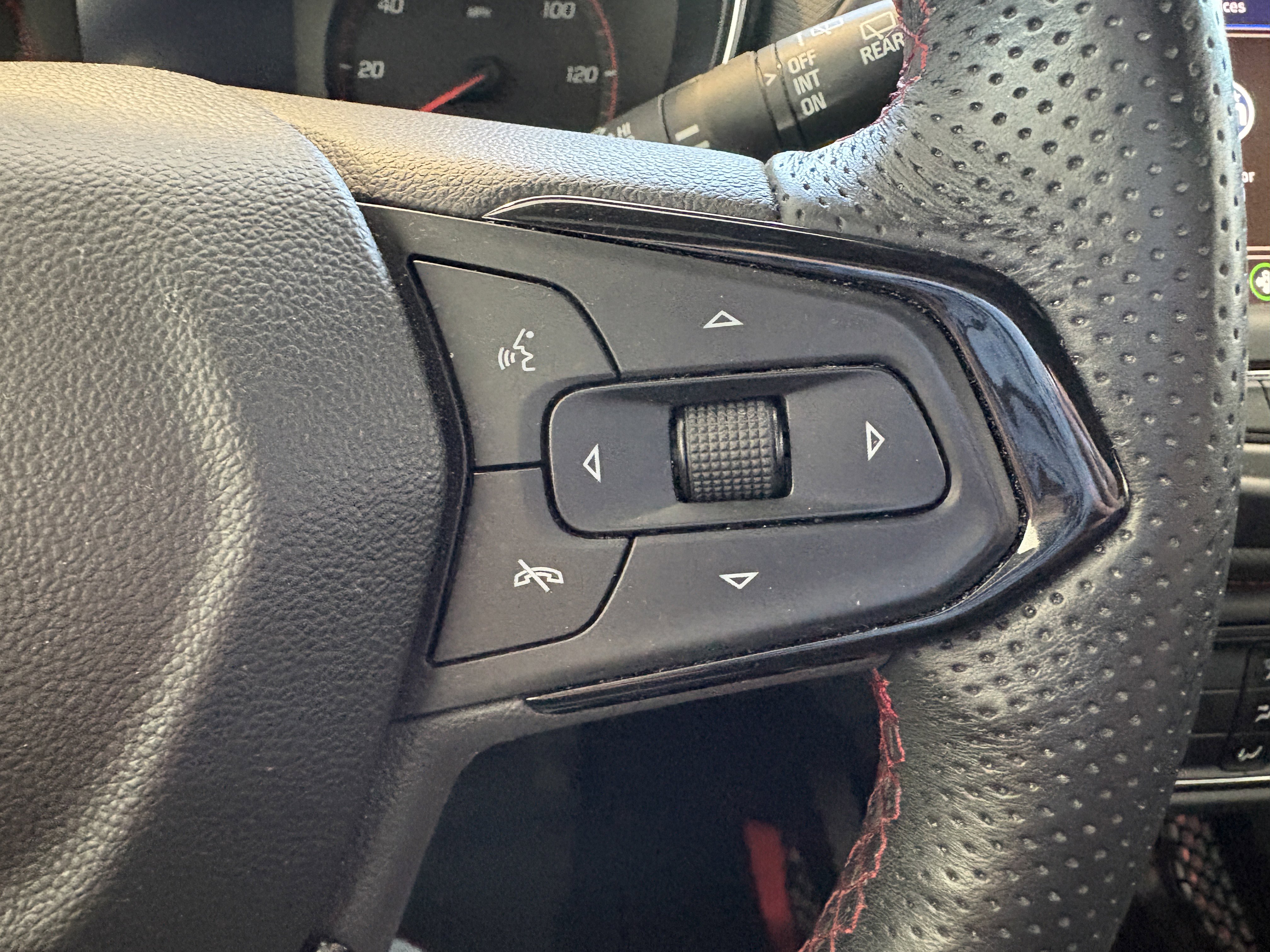 Used 2022 Chevrolet TrailBlazer RS image 13