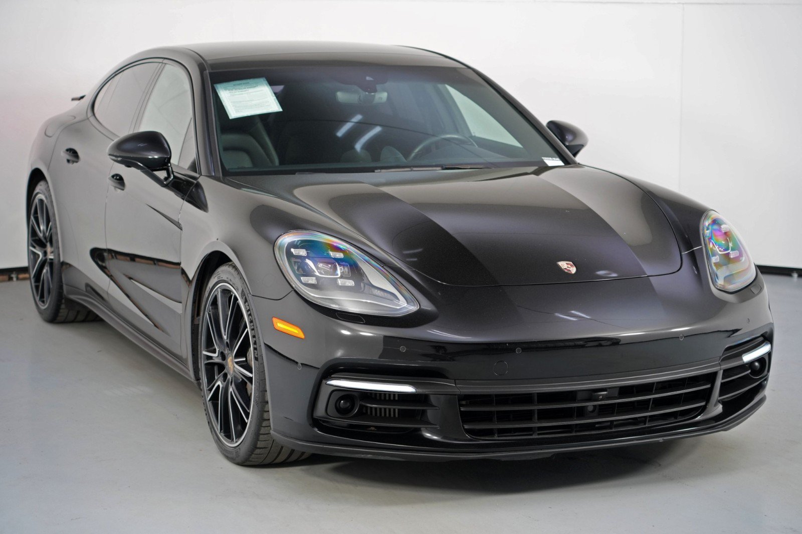 Used 2018 Porsche Panamera 4S w/ Premium Package Plus AWD/4WD image 55