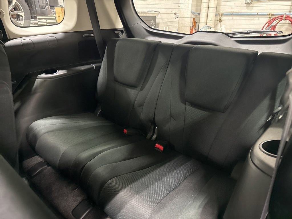 Used 2014 MAZDA MAZDA5 Sport image 7