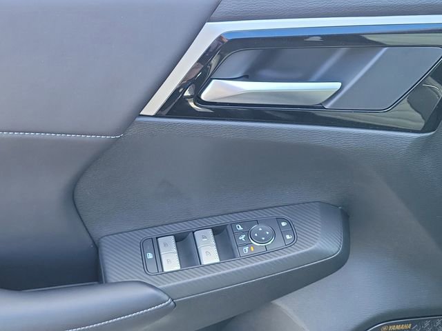 New 2026 Mitsubishi Outlander SE image 25