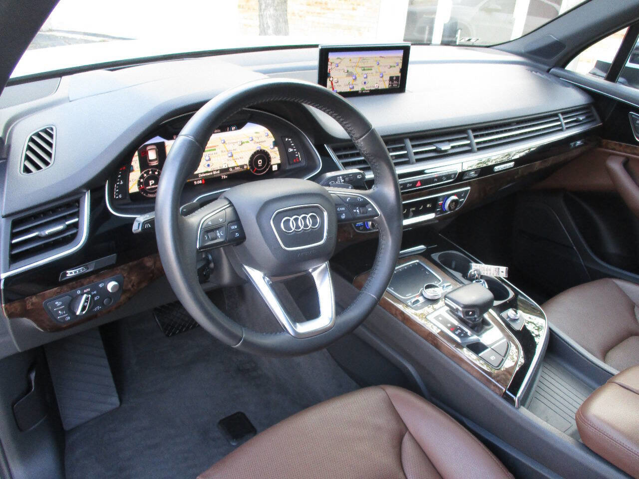 Used 2017 Audi Q7 3.0T Prestige w/ Prestige Package image 18