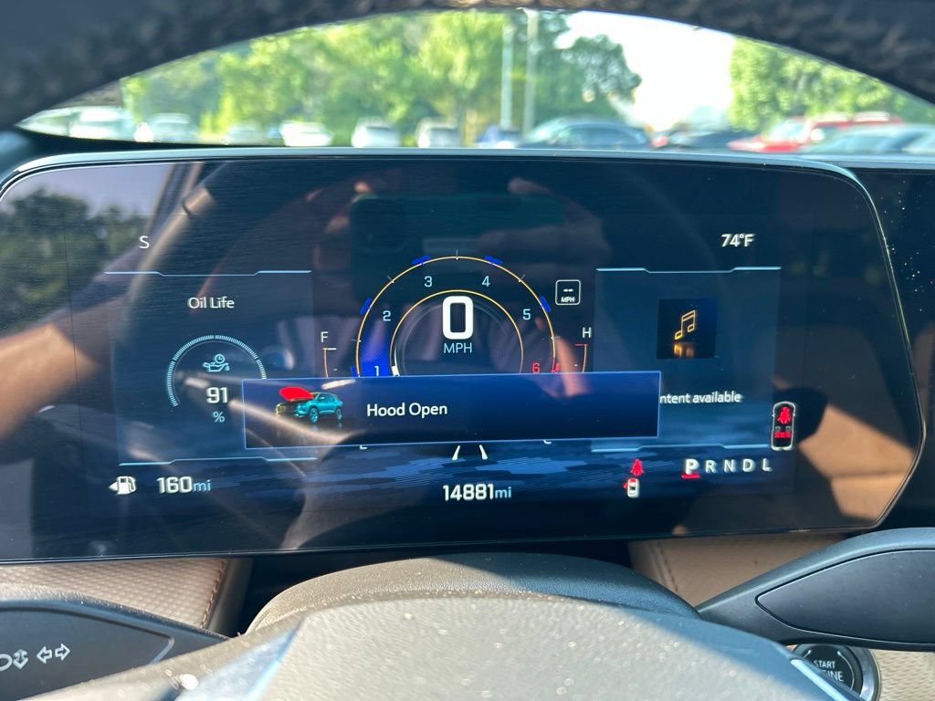 Used 2025 Chevrolet Equinox ACTIV w/ Safety and Technology Package FWD image 10