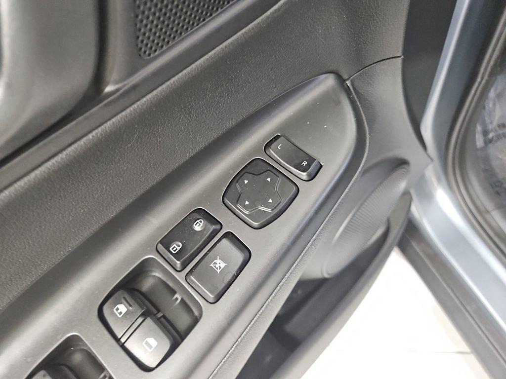 Used 2019 Hyundai Kona SE AWD/4WD image 12