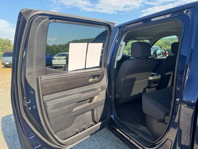 Used 2022 Toyota Tundra SR5 w/ SR5 Convenience Package AWD/4WD image 14