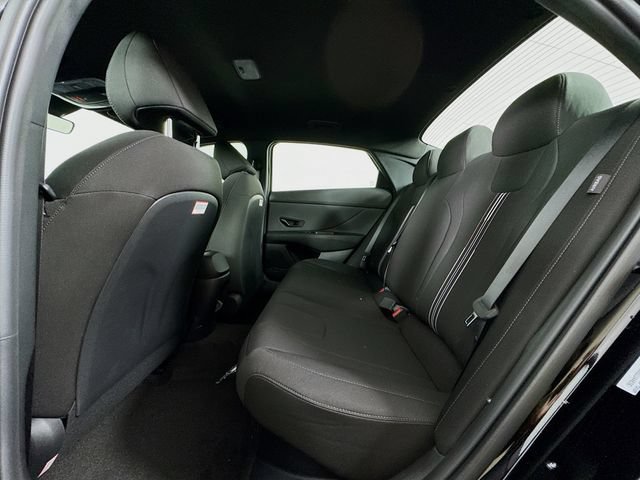 New 2025 Hyundai Elantra SEL FWD image 37