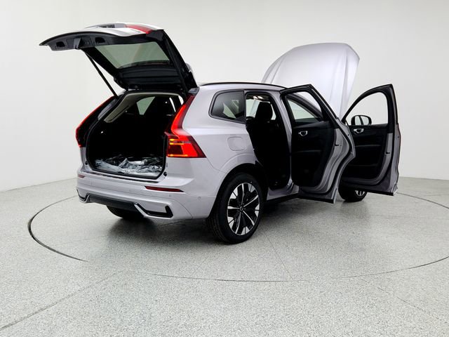 New 2026 Volvo XC60 B5 Plus w/ Protection Package Premier image 11