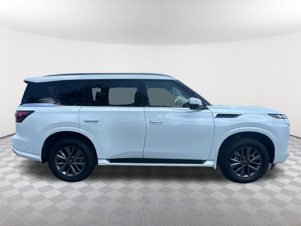 Certified 2026 INFINITI QX80 Pure w/ Cargo Package AWD/4WD image 4