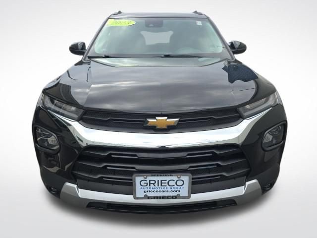 Used 2023 Chevrolet TrailBlazer LT image 2