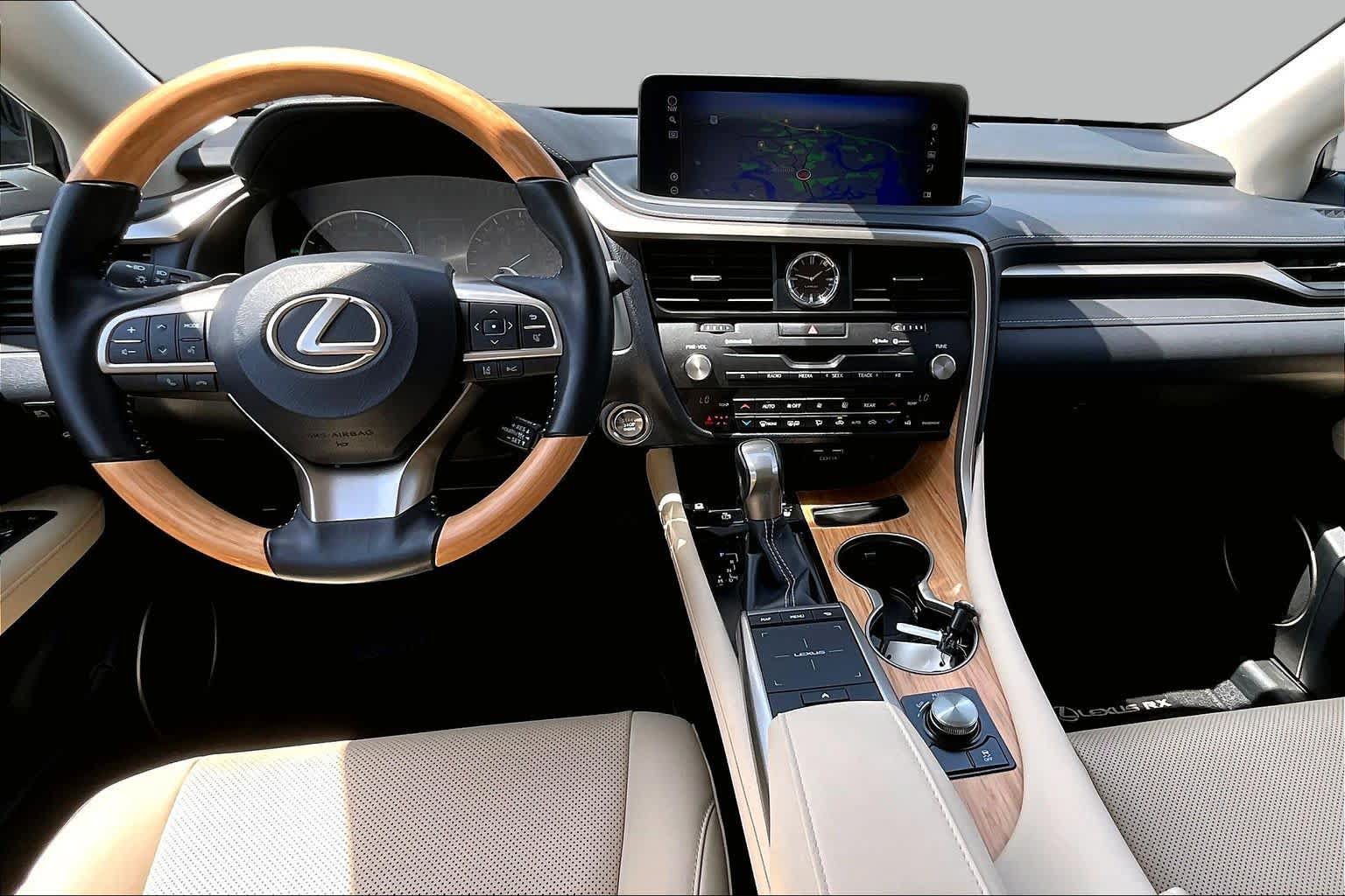 Used 2022 Lexus RX 350L FWD w/ Premium Package image 16