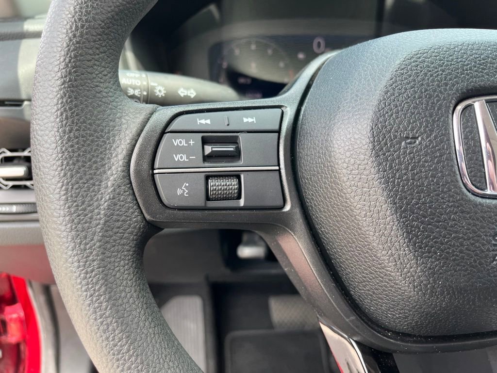Certified 2025 Honda Accord SE image 19