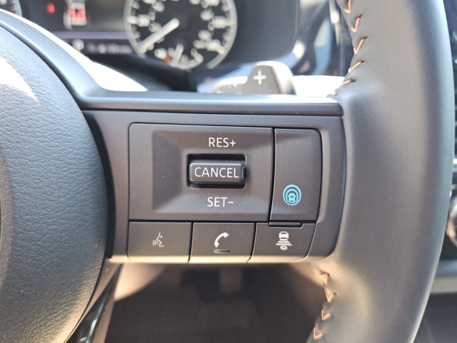 Used 2025 Nissan Pathfinder Rock Creek AWD/4WD image 13