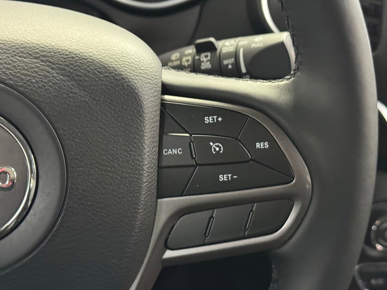 Used 2019 Jeep Cherokee Latitude Plus w/ Comfort/Convenience Group image 20